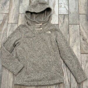 The North Face girls large 14/16 cream/gray fleece lined WARM pullover MSRP $120